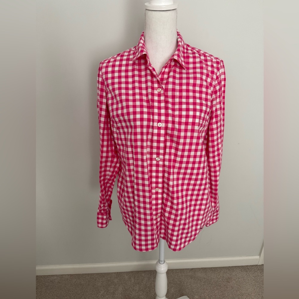 EUC - Vineyard Vines Pink and White Gingham Button-Up Shirt